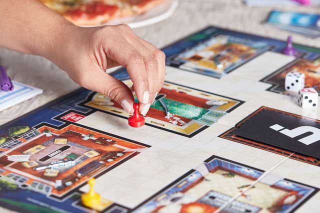 Améliorer l'immersion dans le jeu de Cluedo