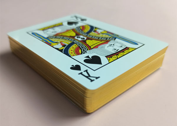 Pokerkarten mit Goldrand