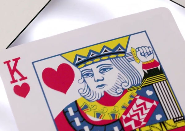 Pokerkarten mit glatter Oberfläche Pokerkarten mit glatter Oberfläche