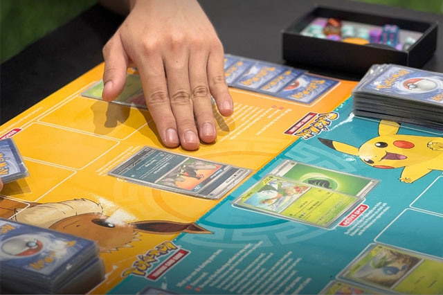 Combat Trading Card Game Combat Trading Card Game
